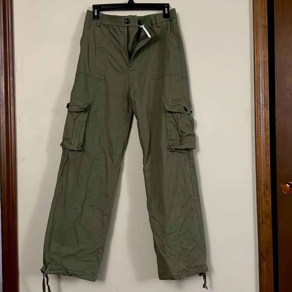 Women’s Cargo Pants